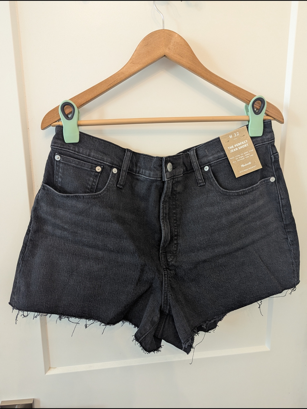 Madewell Black Raw-Hem Jean Shorts Sz 32/14